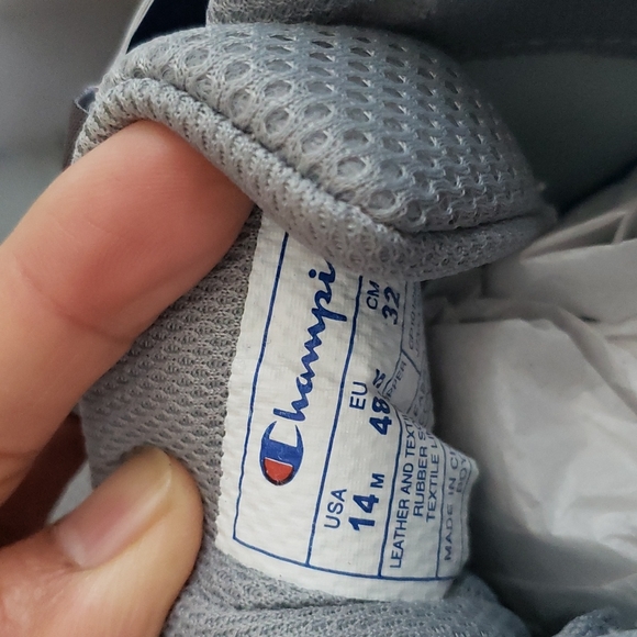 NWT Men's Champion leather and textile upper Sneakers - Picture 6 of 8